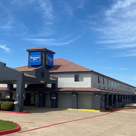 Rodeway Inn Stephenville Exterior photo
