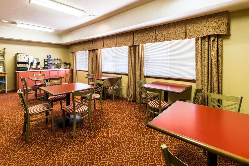 Rodeway Inn Stephenville Exterior photo