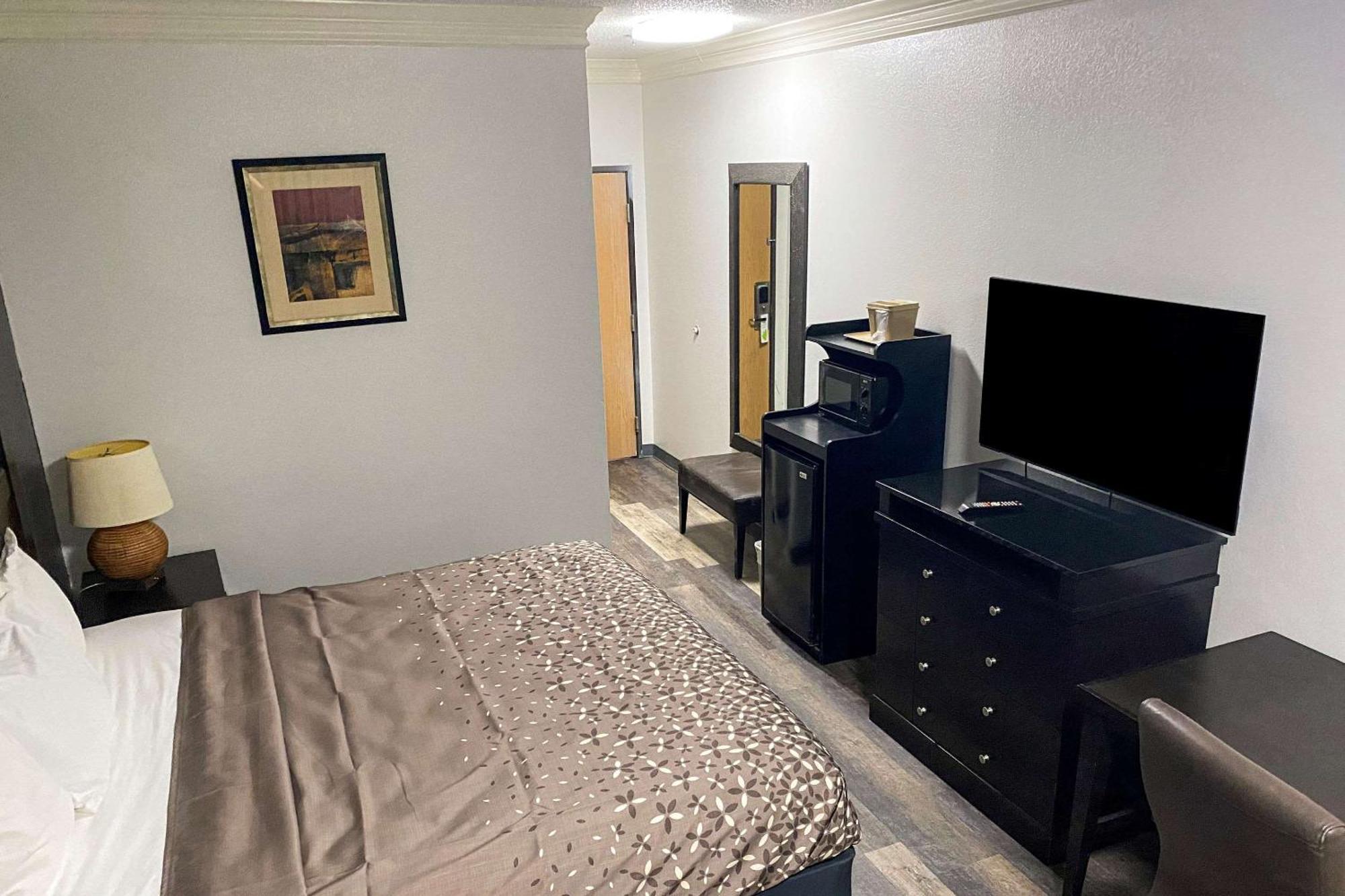 Rodeway Inn Stephenville Room photo
