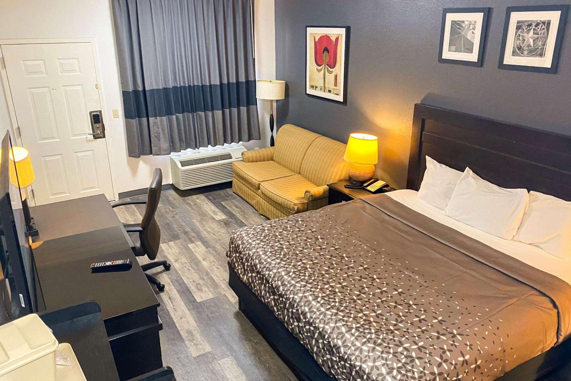 Rodeway Inn Stephenville Room photo