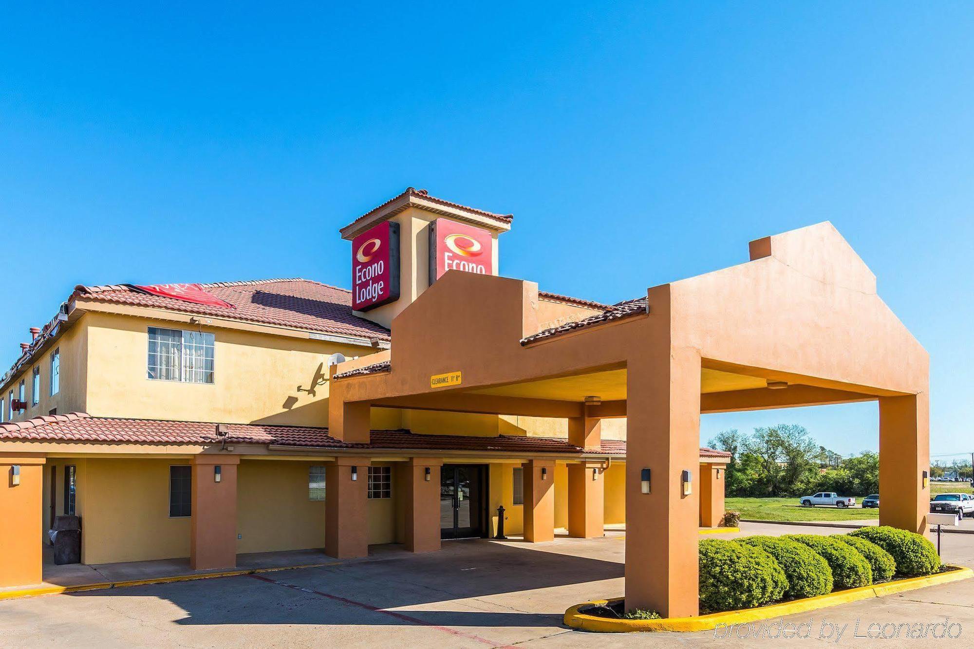 Rodeway Inn Stephenville Exterior photo