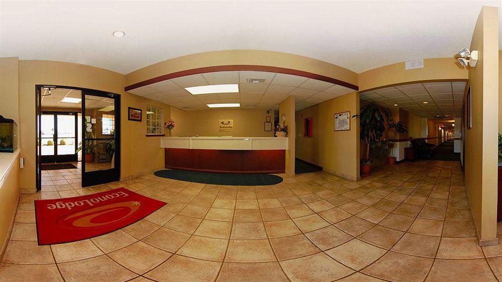 Rodeway Inn Stephenville Exterior photo